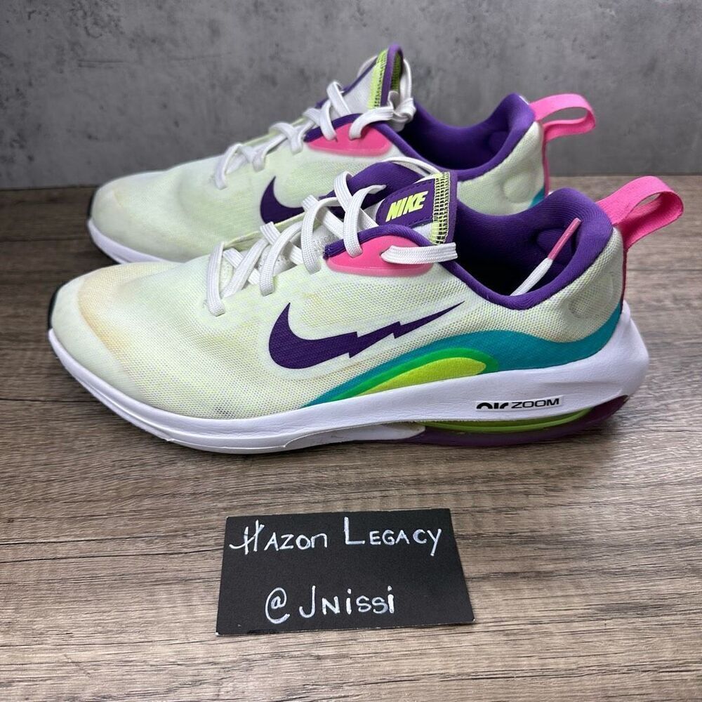 Nike~Youth~Air Zoom Arcadia 2 SE GS Strike First Sneakers~Size 6.5Y‎